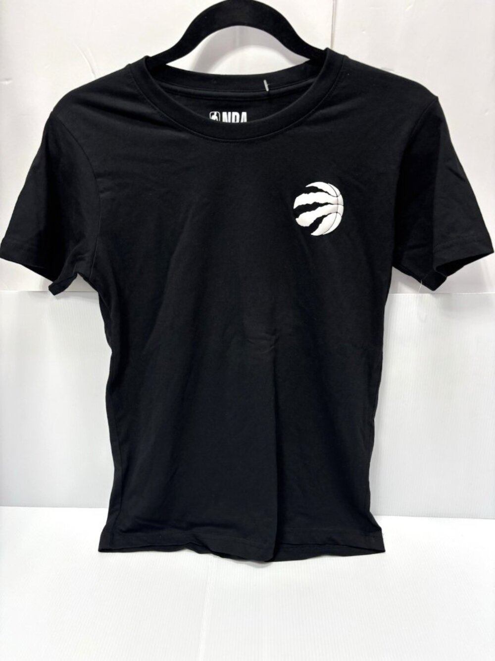 Toronto Raptors NBA T-Shirt Women's Small Black Graphic Tee NWOT Basketball
